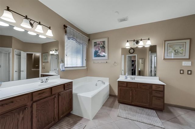 2103 Winebrook Court, Pearland, TX 77584