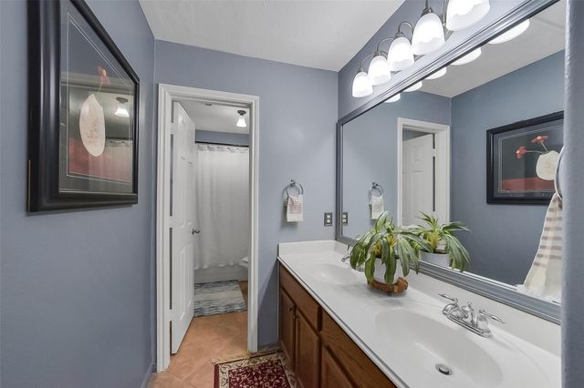 2103 Winebrook Court, Pearland, TX 77584