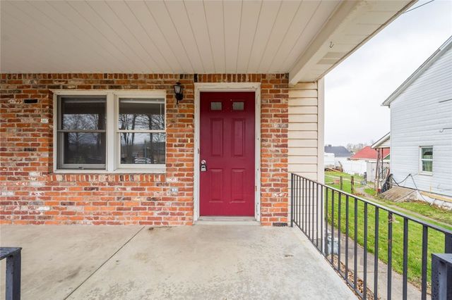 325-327 First Street, Cecil, PA 15055