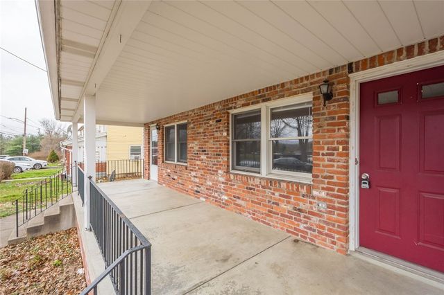 325-327 First Street, Cecil, PA 15055