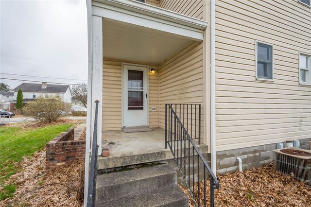 325-327 First Street, Cecil, PA 15055