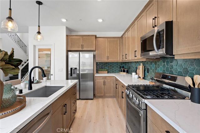 4058 Wood, Banning, CA 92220