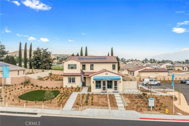 4058 Wood, Banning, CA 92220