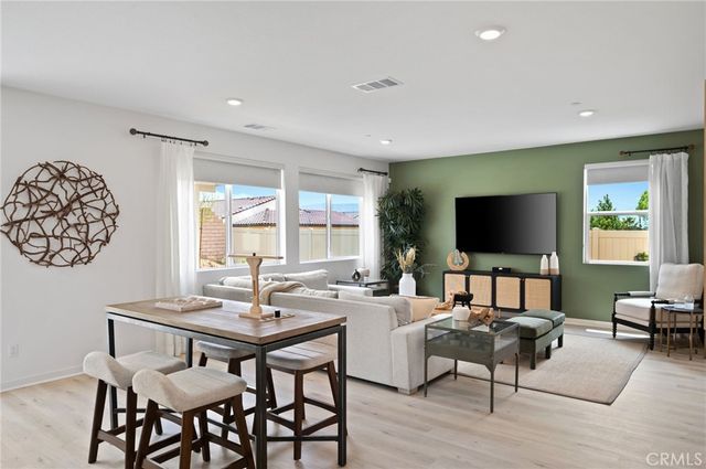 4058 Wood, Banning, CA 92220