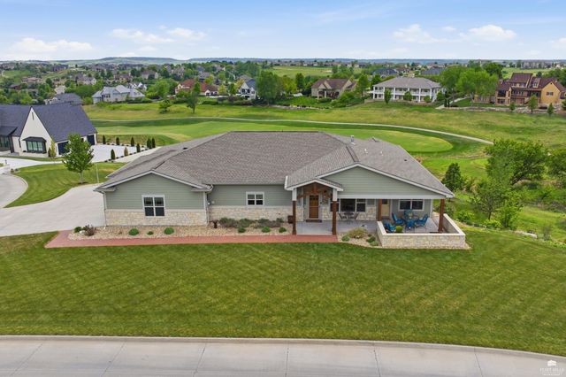 5005 Colbert Hills Drive, Manhattan, KS 66503