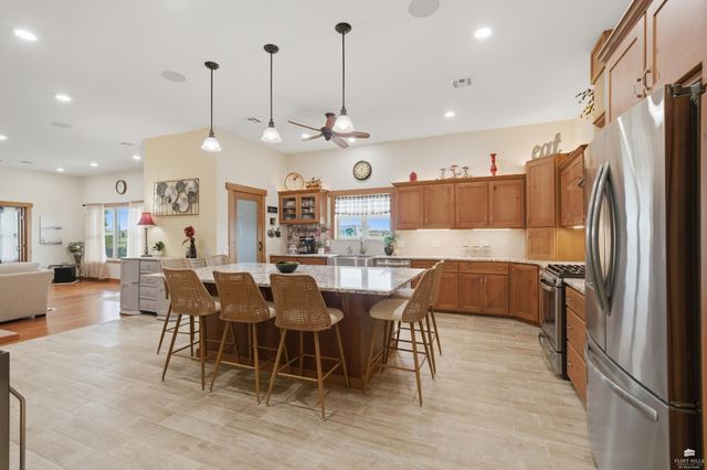 5005 Colbert Hills Drive, Manhattan, KS 66503