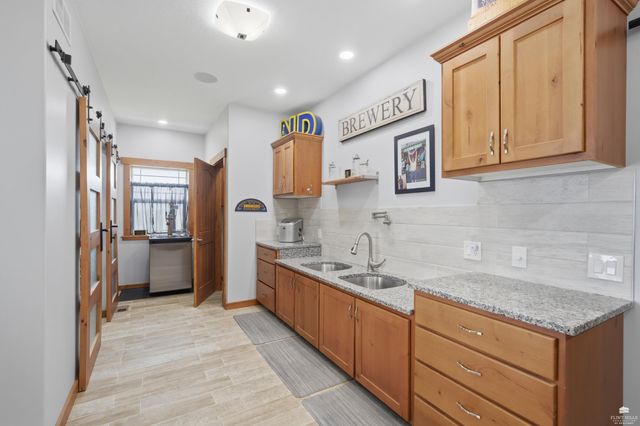 5005 Colbert Hills Drive, Manhattan, KS 66503