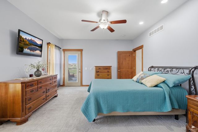 5005 Colbert Hills Drive, Manhattan, KS 66503