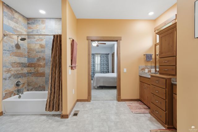 5005 Colbert Hills Drive, Manhattan, KS 66503