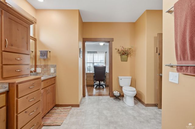 5005 Colbert Hills Drive, Manhattan, KS 66503