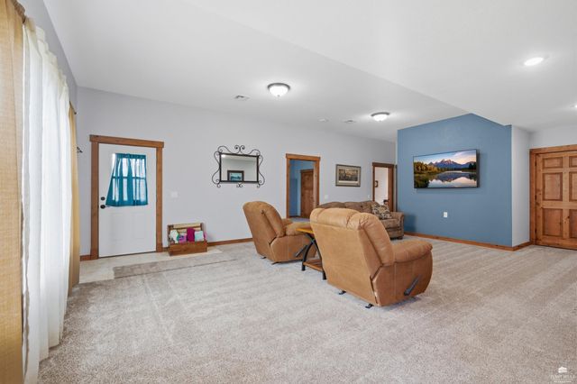 5005 Colbert Hills Drive, Manhattan, KS 66503