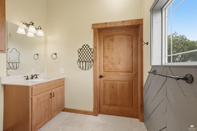 5005 Colbert Hills Drive, Manhattan, KS 66503