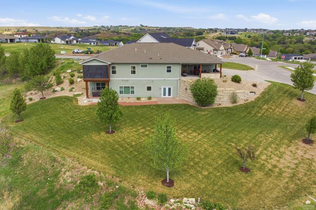 5005 Colbert Hills Drive, Manhattan, KS 66503