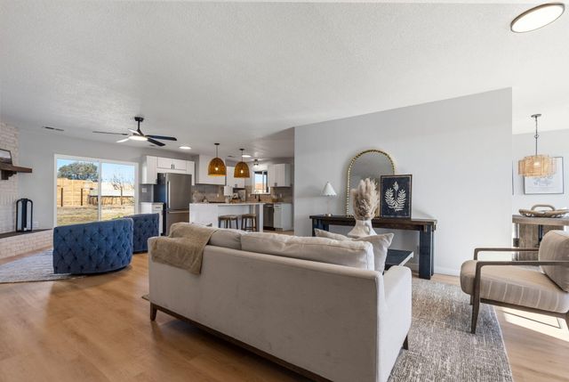 507 Palmas Altas Drive SE, Rio Rancho, NM 87124