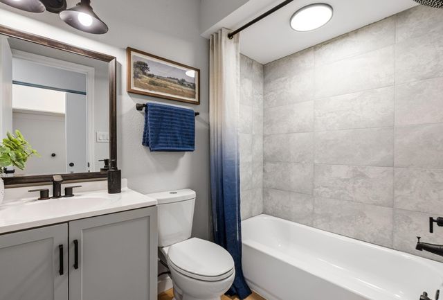 507 Palmas Altas Drive SE, Rio Rancho, NM 87124