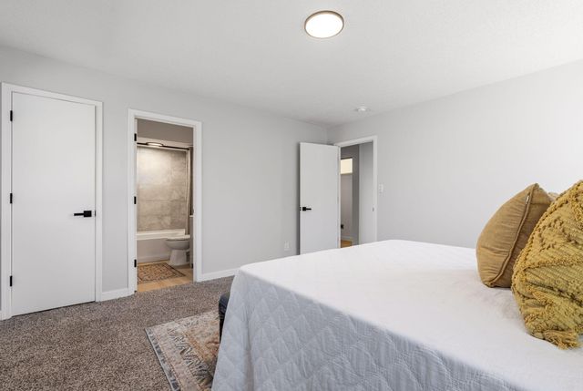 507 Palmas Altas Drive SE, Rio Rancho, NM 87124