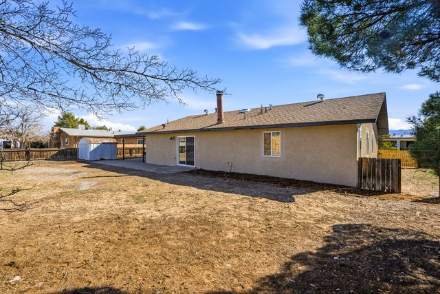 507 Palmas Altas Drive SE, Rio Rancho, NM 87124