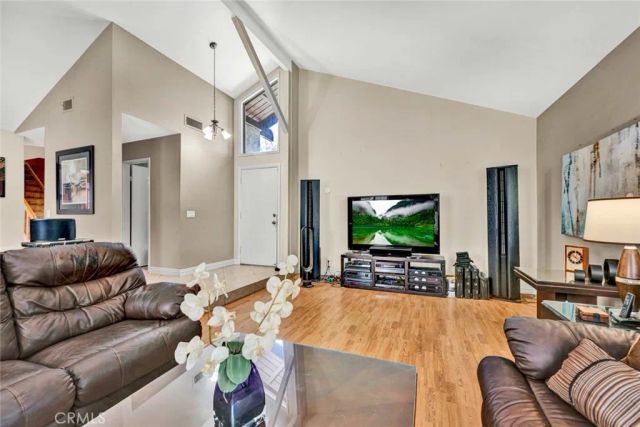 14211 Cherrywood, Tustin, CA 92780