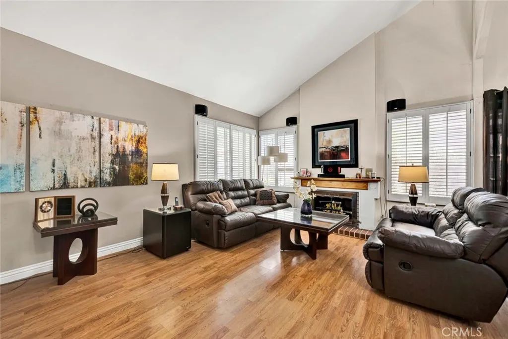 14211 Cherrywood, Tustin, CA 92780