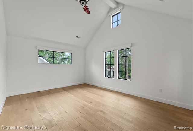 492 Vinewood Avenue, Birmingham, MI 48009