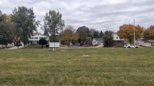 3626 Portage Road, Madison, WI 53704