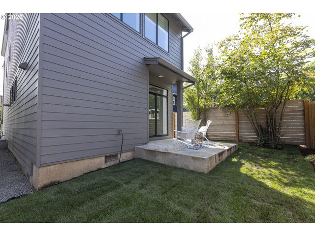 7921 Sw 74th Ave, Portland, OR 97223