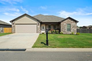 13 Doe Run Drive, Ward, AR 72176