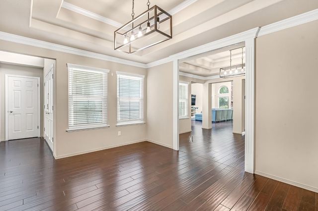 564 E Braddock Drive, Fresno, CA 93720