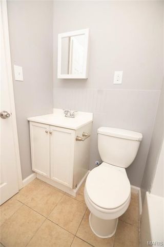 5712 Floy Avenue, St Louis, MO 63136