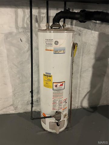 5712 Floy Avenue, St Louis, MO 63136