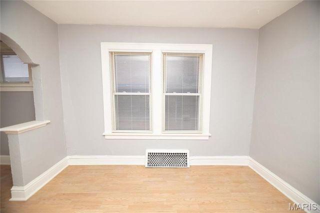 5712 Floy Avenue, St Louis, MO 63136