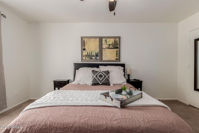 811 E EUGIE Avenue, Phoenix, AZ 85022