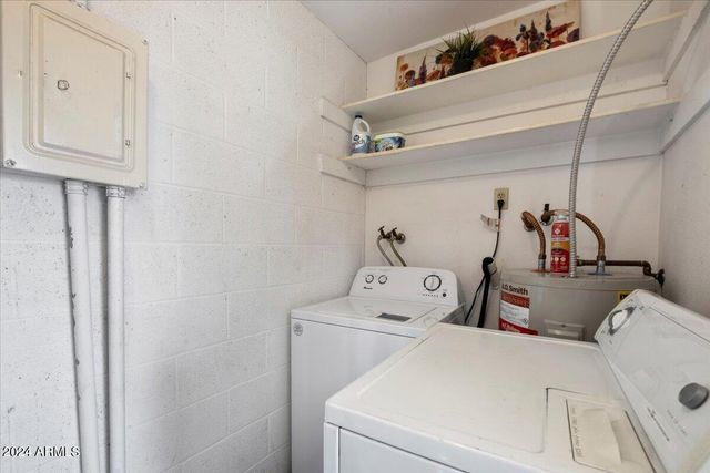 811 E EUGIE Avenue, Phoenix, AZ 85022