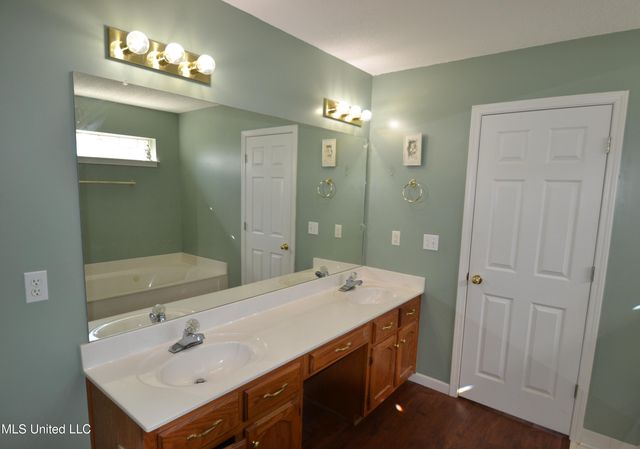 7423 Bridle Cove, Southaven, MS 38671