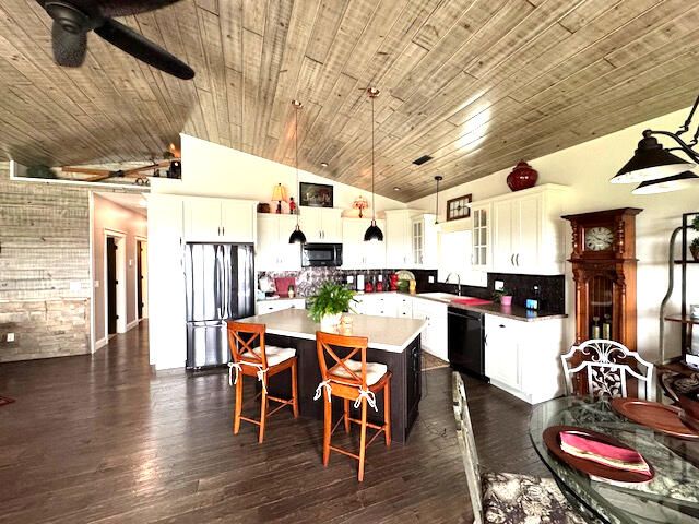 8 Midview Drive, Kimberling City, MO 65686
