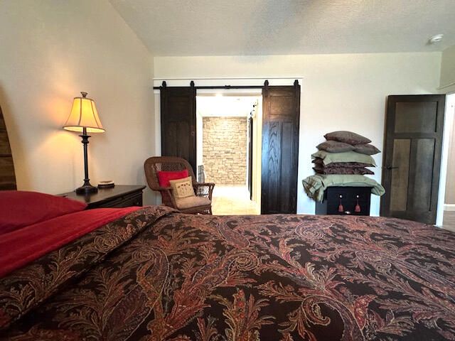 8 Midview Drive, Kimberling City, MO 65686