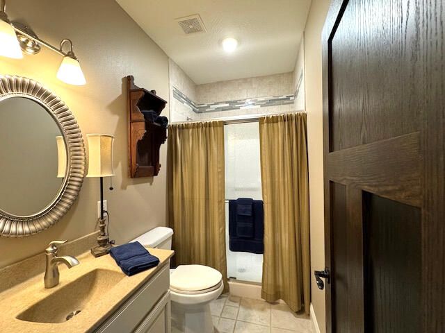 8 Midview Drive, Kimberling City, MO 65686