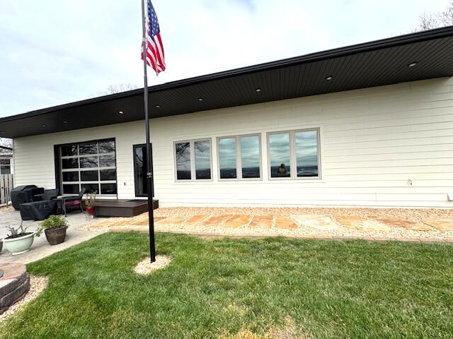 8 Midview Drive, Kimberling City, MO 65686