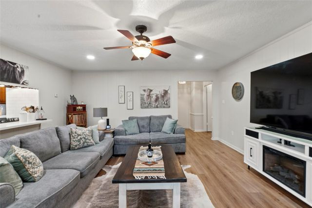 2205 Buchanan Drive, Baytown, TX 77520