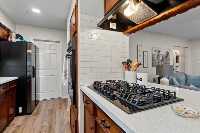 2205 Buchanan Drive, Baytown, TX 77520