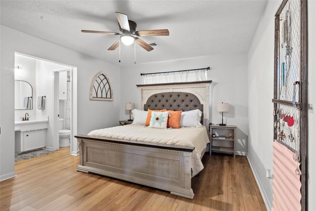 2205 Buchanan Drive, Baytown, TX 77520