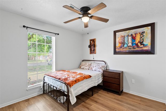 2205 Buchanan Drive, Baytown, TX 77520