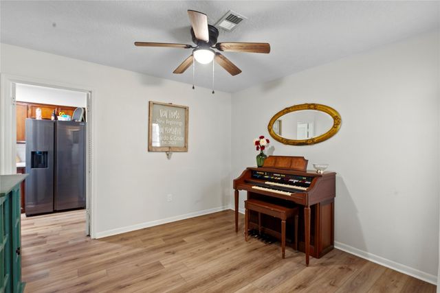 2205 Buchanan Drive, Baytown, TX 77520