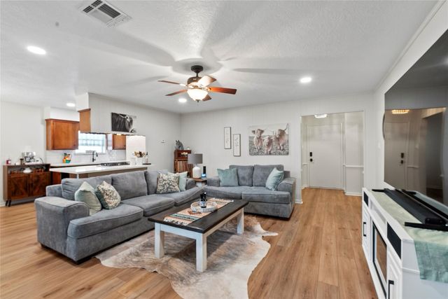 2205 Buchanan Drive, Baytown, TX 77520