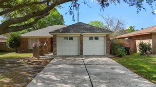 2205 Buchanan Drive, Baytown, TX 77520