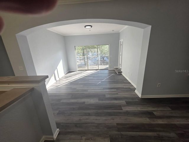9401 CRESCENT LOOP CIRCLE 203, Tampa, FL 33619