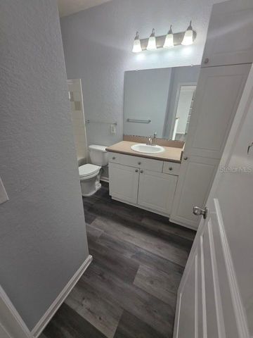9401 CRESCENT LOOP CIRCLE 203, Tampa, FL 33619