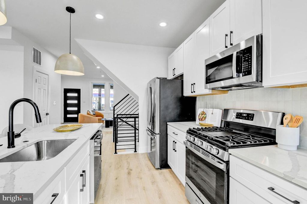 517 FLORIDA AVE NE, Washington, DC 20002