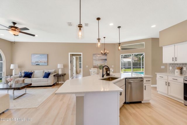 31 E DIAMOND Drive, Palm Coast, FL 32164