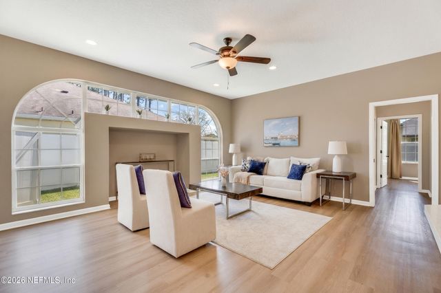 31 E DIAMOND Drive, Palm Coast, FL 32164